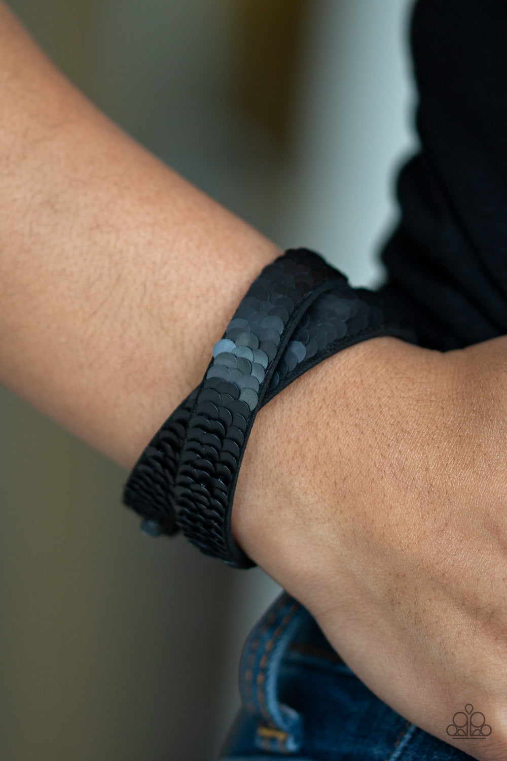 Under The SEQUINS - Silver - 832