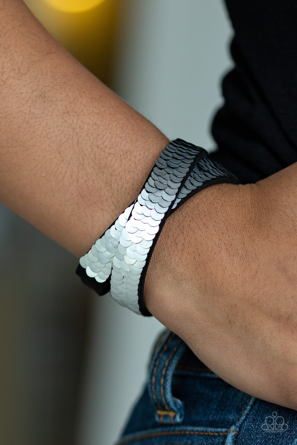 Under The SEQUINS - Silver - 832